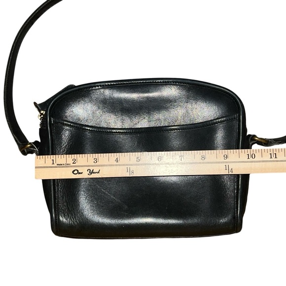 Vintage Metropolis Coach Purse - Picture 11 of 16